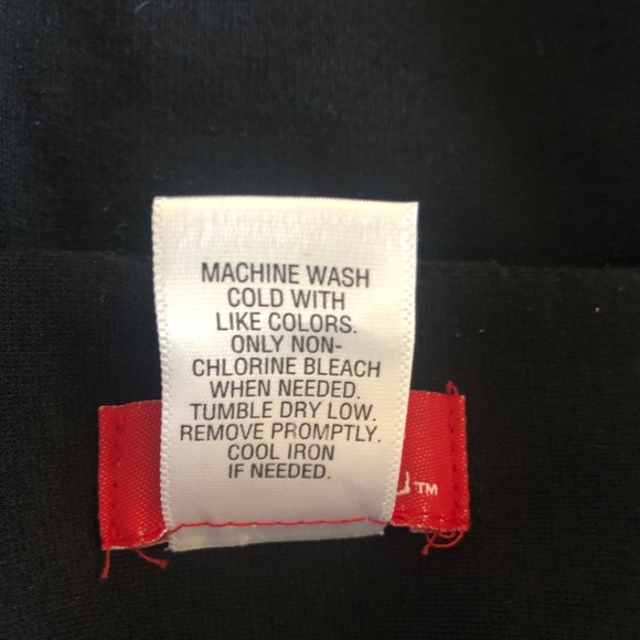 Ladies Black, knee-length Skirt - Picture 6 of 6